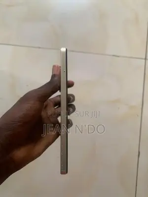 Tecno Pop 8 64 GB Jaune