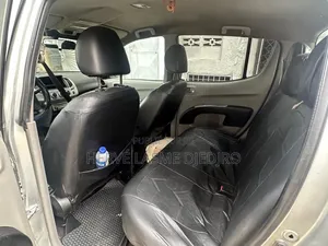 Mitsubishi L200 2014 Gris