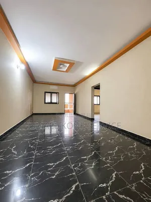 2chbre Appartement dans Ismaël Kone, Cocody à Louer