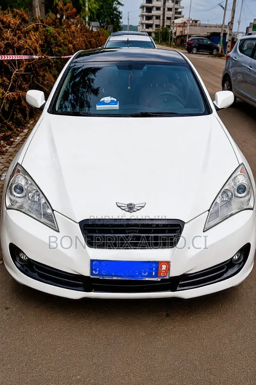 Hyundai Genesis 2010 Blanc