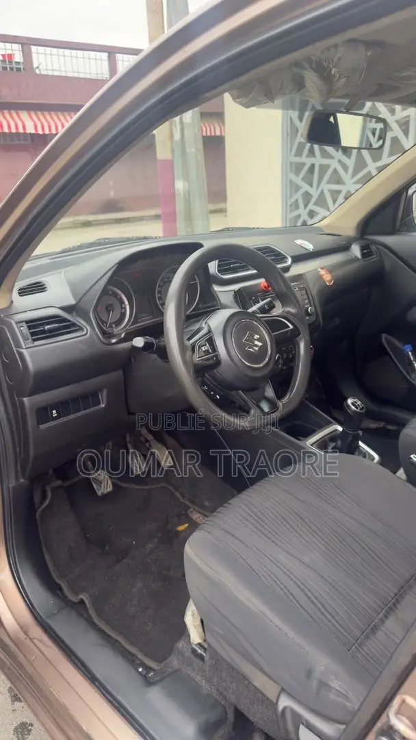 Suzuki Dzire 2024 Marron