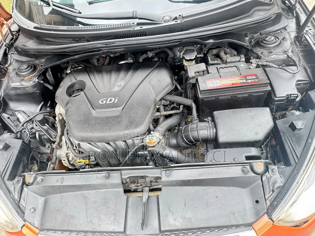 Hyundai Veloster Turbo 2016 Orange