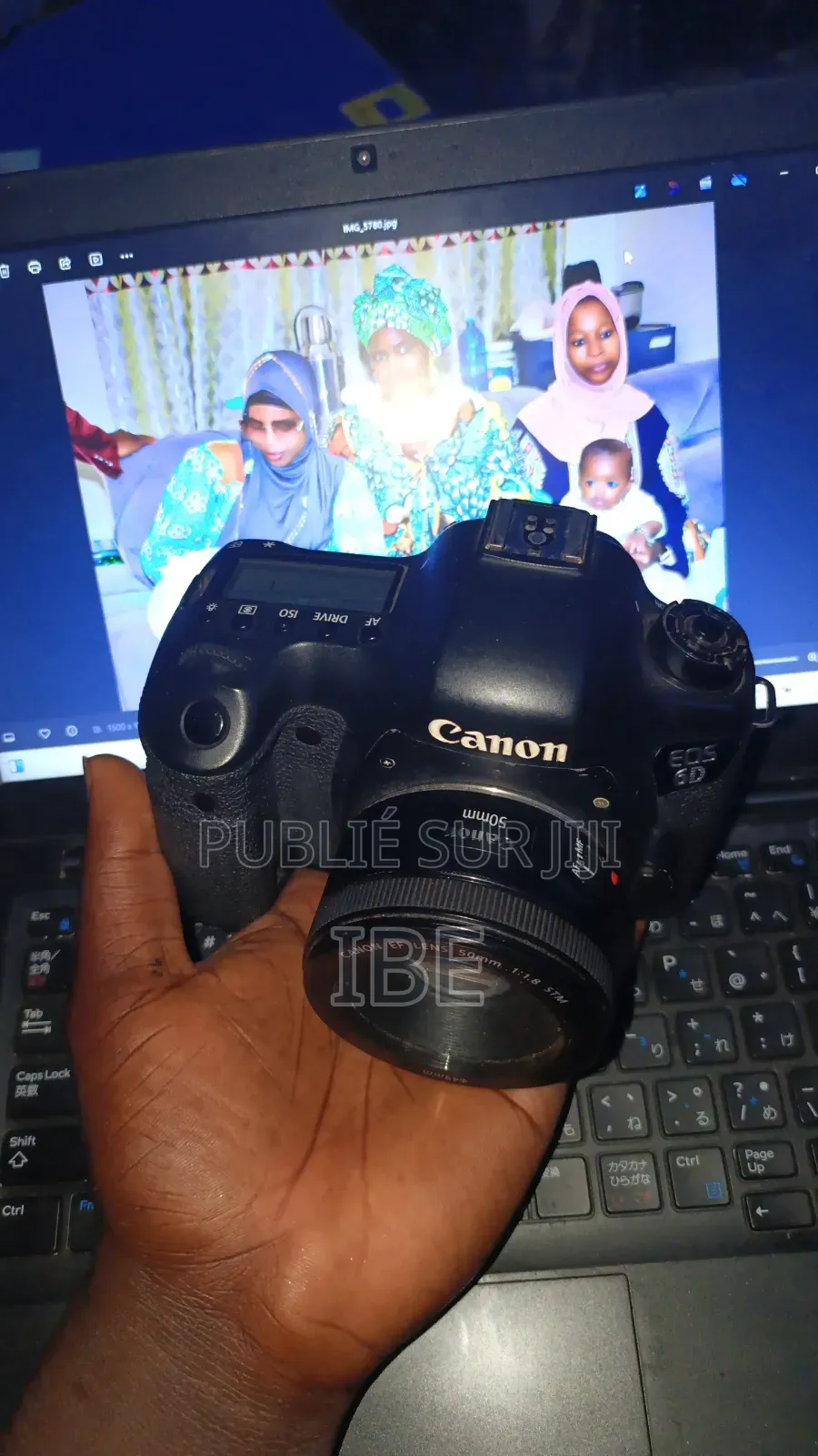 Canon EOS 6D Avec Objectif 50 Mm Une Batterieavecunchargeurlacartemém