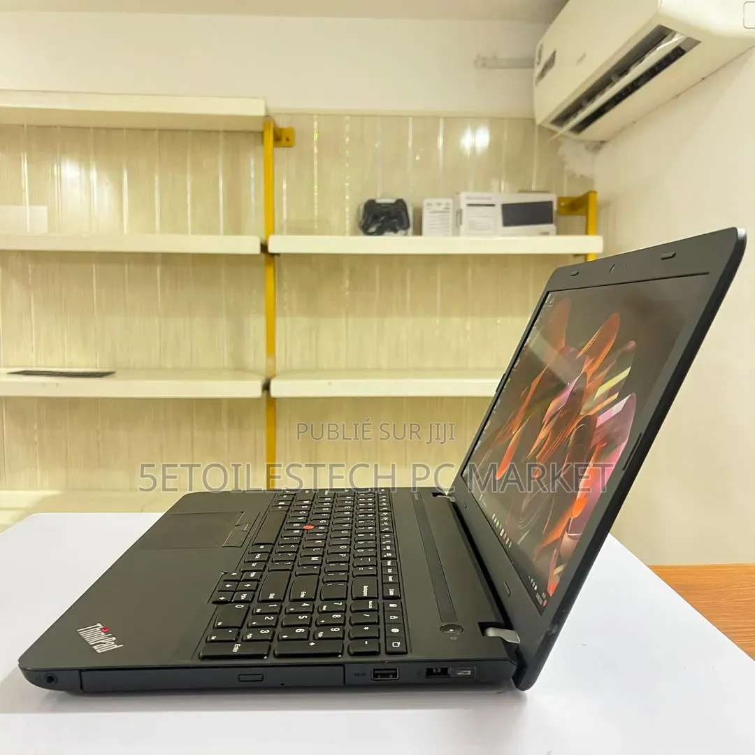 Nouveau Lenovo ThinkPad Edge E555 8GB Intel Core i7 SSD 256GB