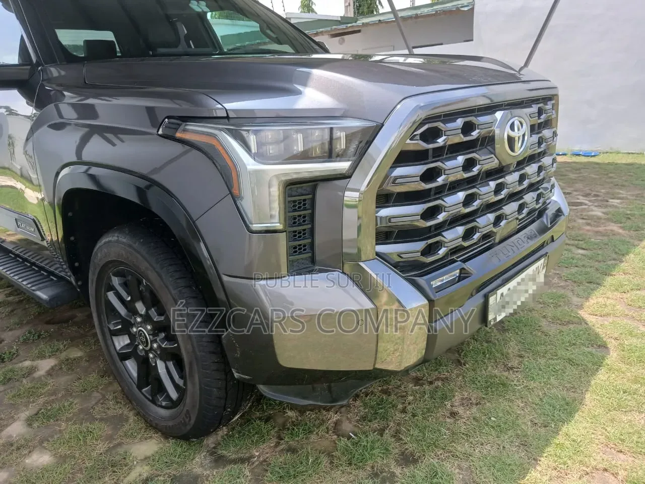 Toyota Tundra 2024 Gris