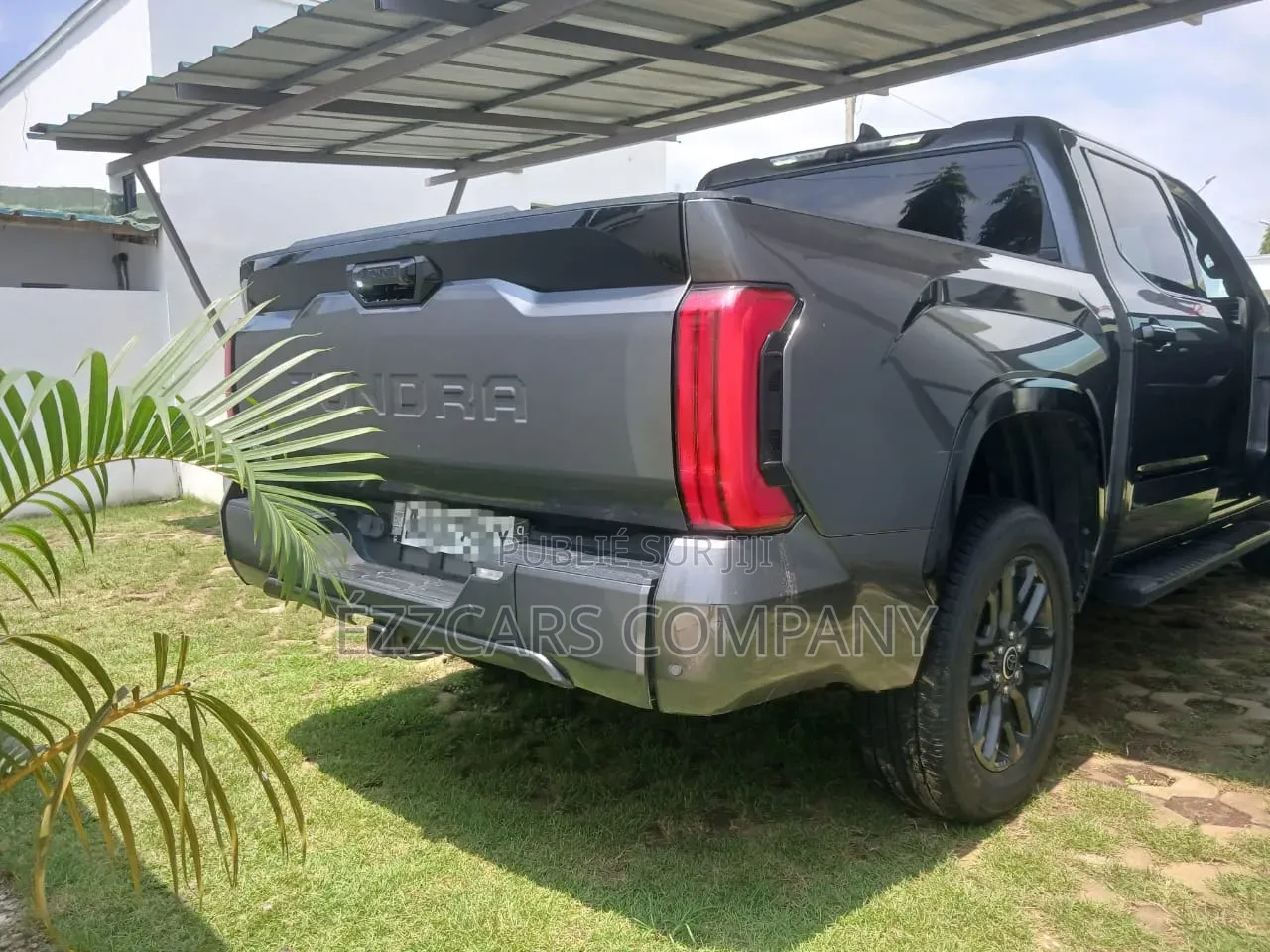 Toyota Tundra 2024 Gris