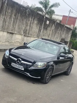 Mercedes-Benz C300 2017 Noir