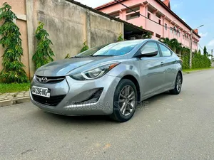 Hyundai Elantra 2017 Gris