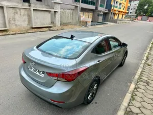 Hyundai Elantra 2017 Gris