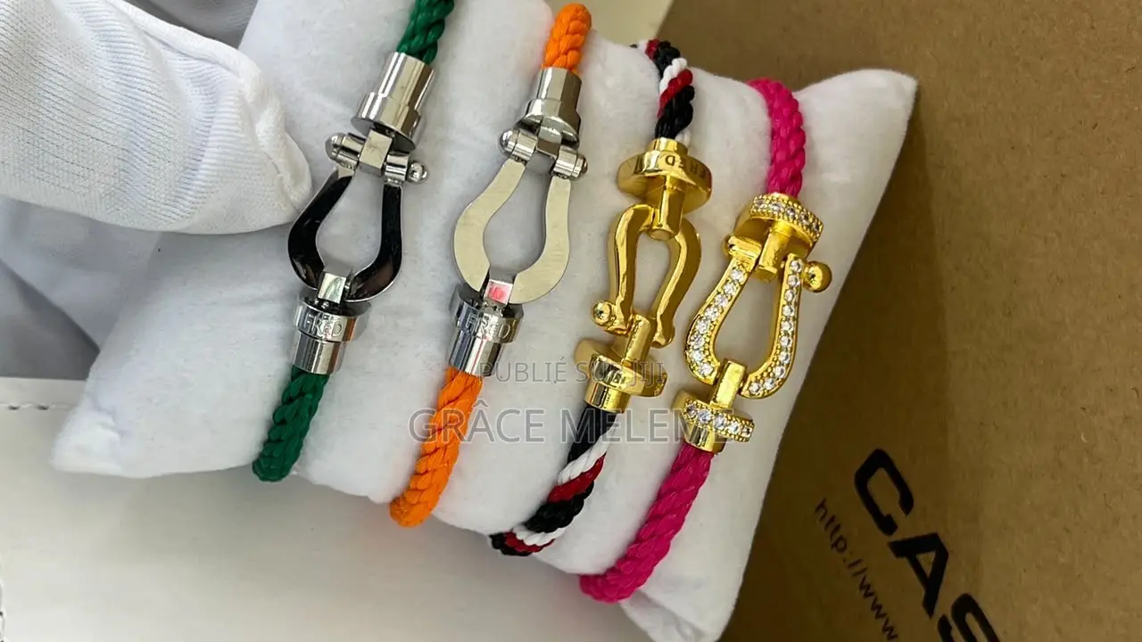 Bijoux Et Accessoires Disponible Chez Lys D Or