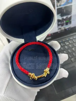 Bijoux Et Accessoires Disponible Chez Lys D Or