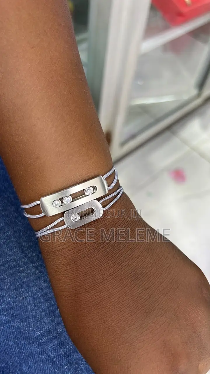 Bijoux Et Accessoires Disponible Chez Lys D Or
