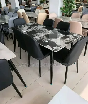 Table À Manger