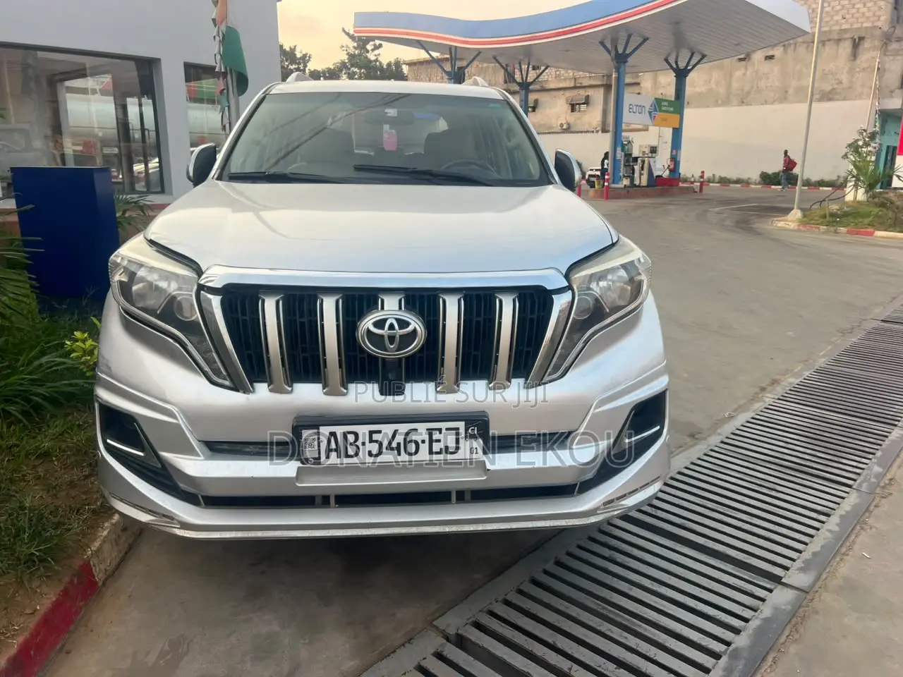 Toyota Land Cruiser Prado 2018 Gris