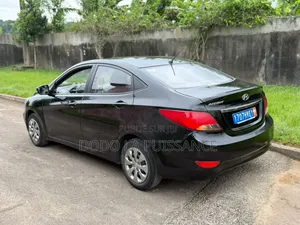 Hyundai Accent 2017 Noir