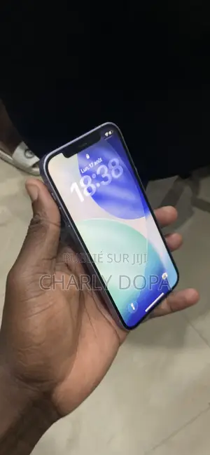 Apple iPhone 12 64 GB Violet