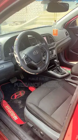 Hyundai Elantra 2018 Rouge
