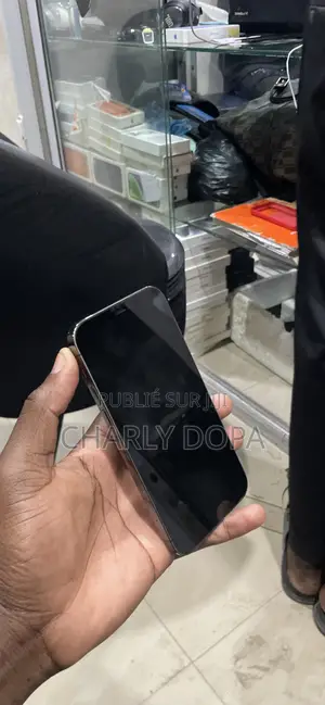 Apple iPhone 12 Pro 128 GB Noir