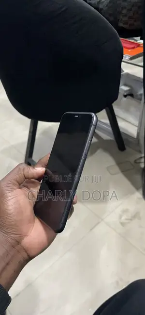 Apple iPhone 11 128 GB Noir