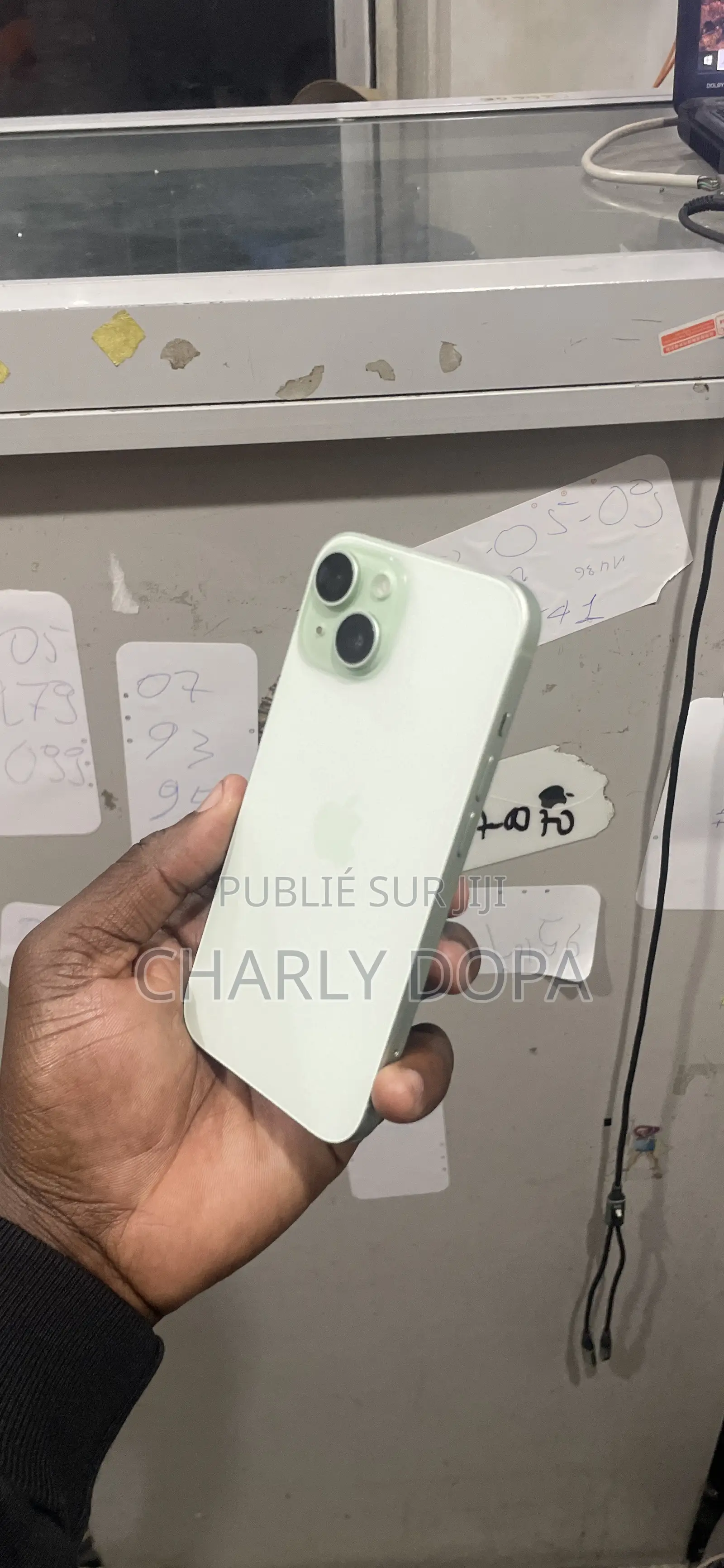 Apple iPhone 15 128 GB Vert