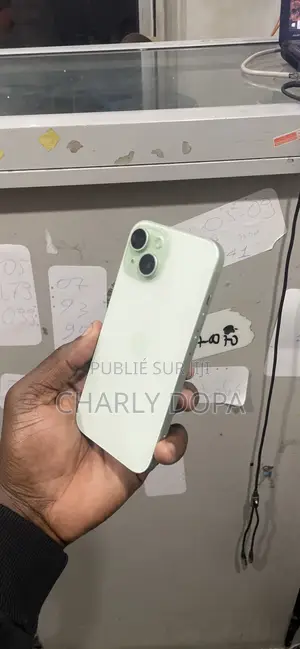 Apple iPhone 15 128 GB Vert