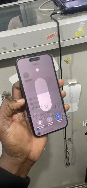 Apple iPhone 15 Pro 128 GB Noir