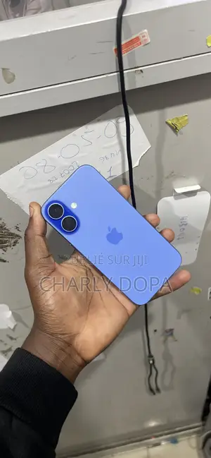 Apple iPhone 16 128 GB Bleu