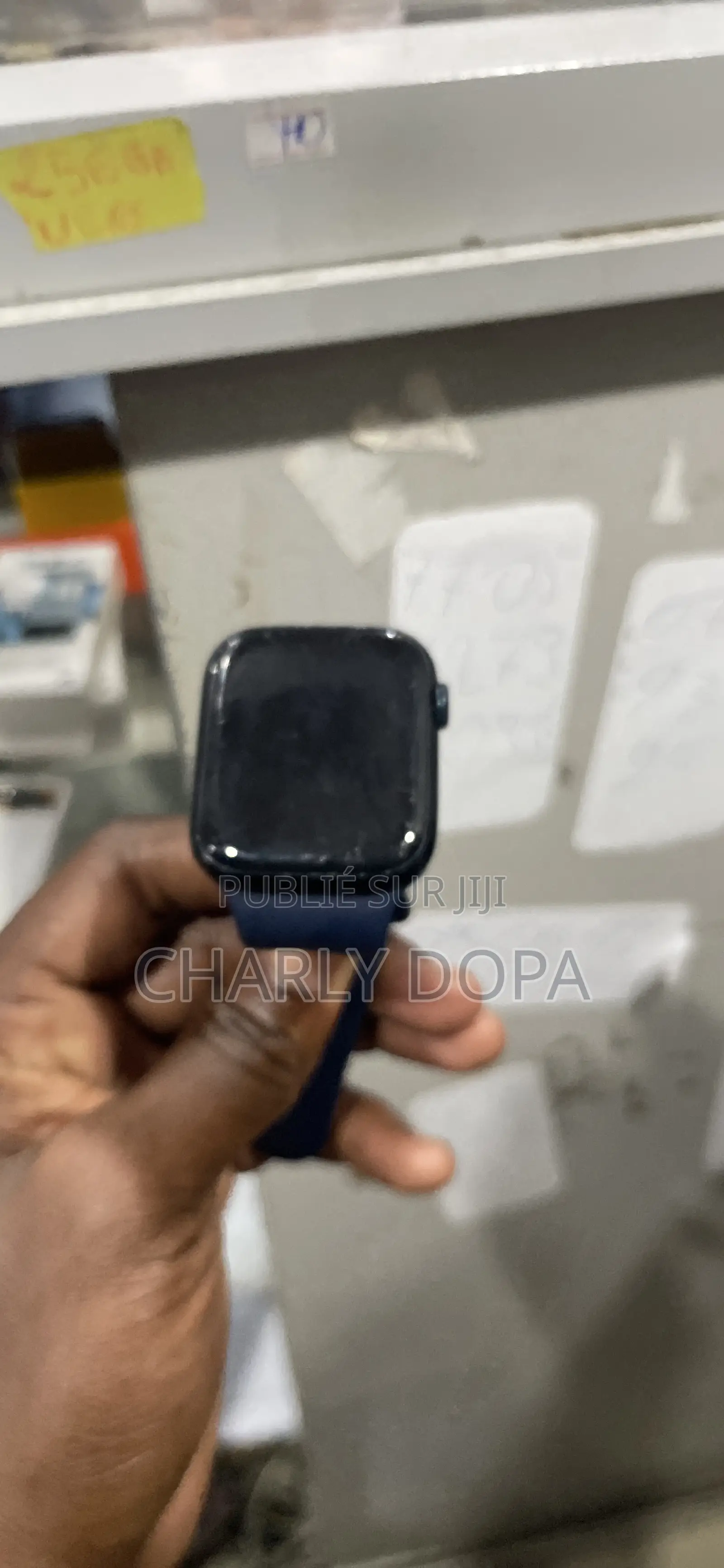 Apple Watch Série 9 45mm en Bon État