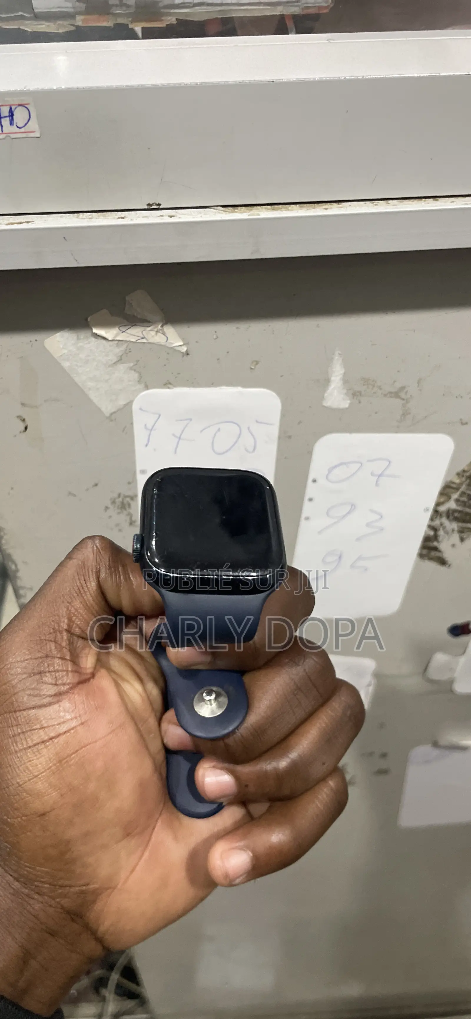 Apple Watch Série 9 45mm en Bon État