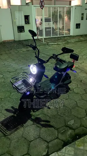 Nouveau TVS Apache 180 RTR 2022 Beige