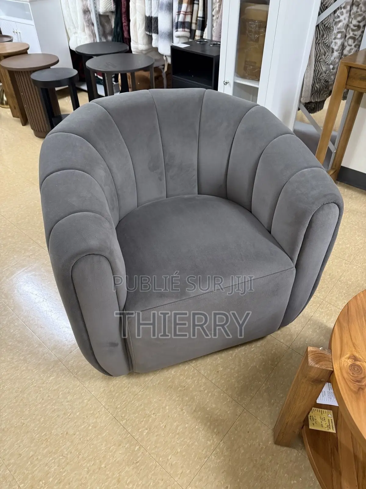 Fauteuil Une Place Disponible