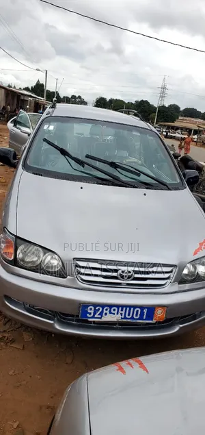 Toyota Picnic 2000 Gris