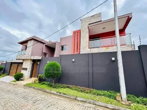 4chbre Duplex dans Villa Duplex, Cocody à Vendre