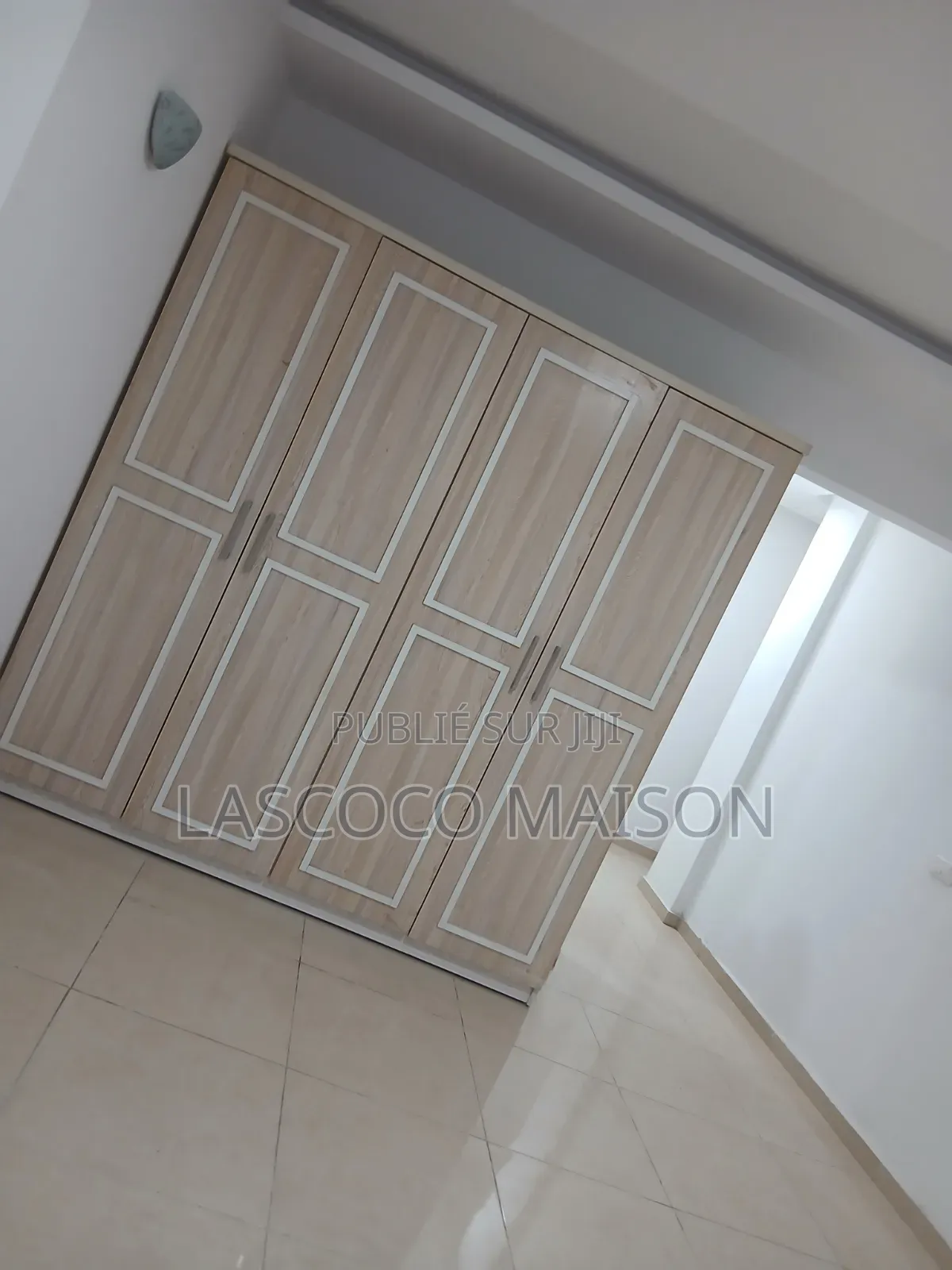 3chbre Appartement dans Lascoco Maison, Cocody à Louer