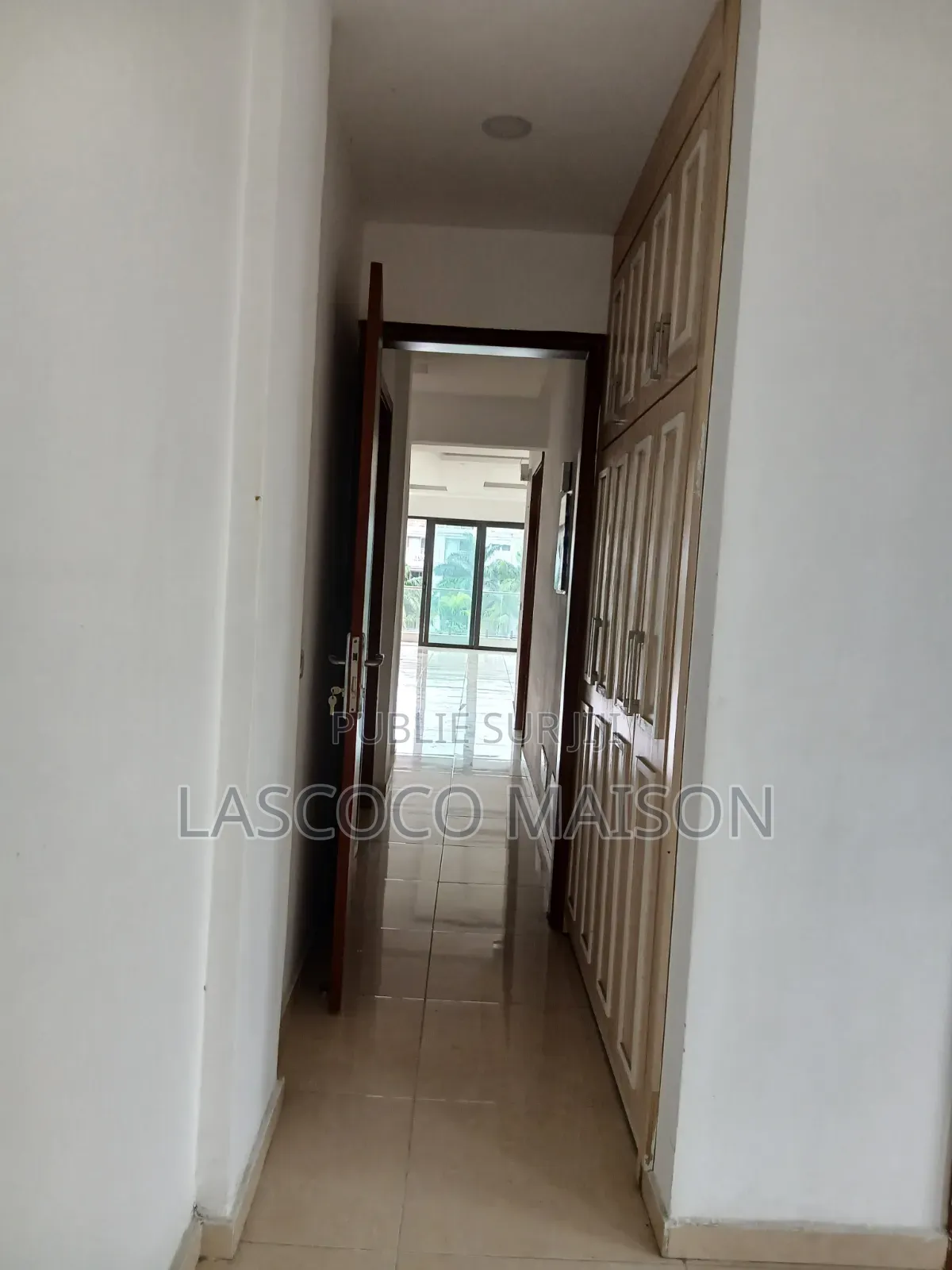 3chbre Appartement dans Lascoco Maison, Cocody à Louer