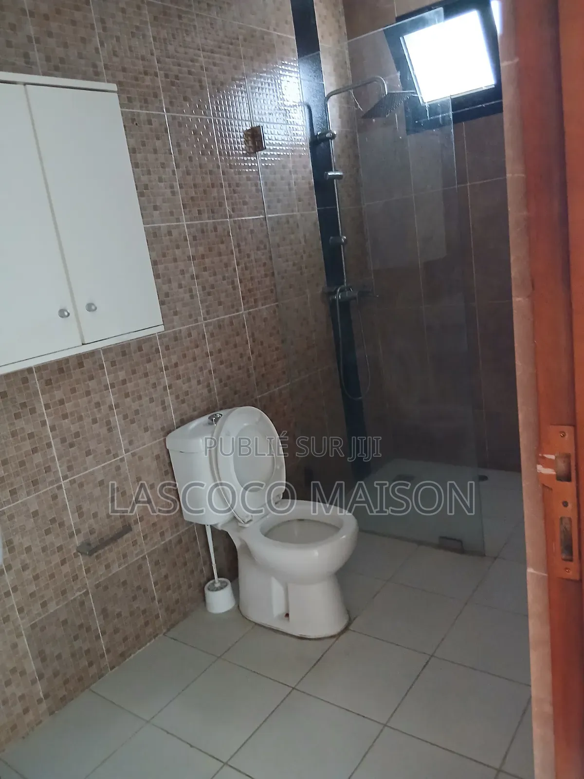 3chbre Appartement dans Lascoco Maison, Cocody à Louer