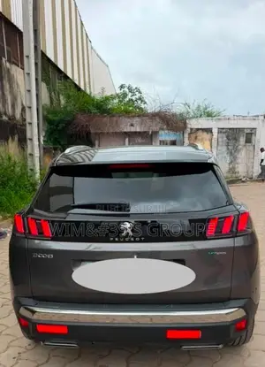 Nouveau Peugeot 3008 2024 Gris