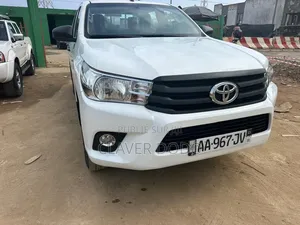 Toyota Hilux 2024 Blanc