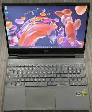 Ordinateur portable HP Victus 15 16GB AMD Ryzen 5 SSD 512GB