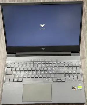 Ordinateur portable HP Victus 15 16GB AMD Ryzen 5 SSD 512GB