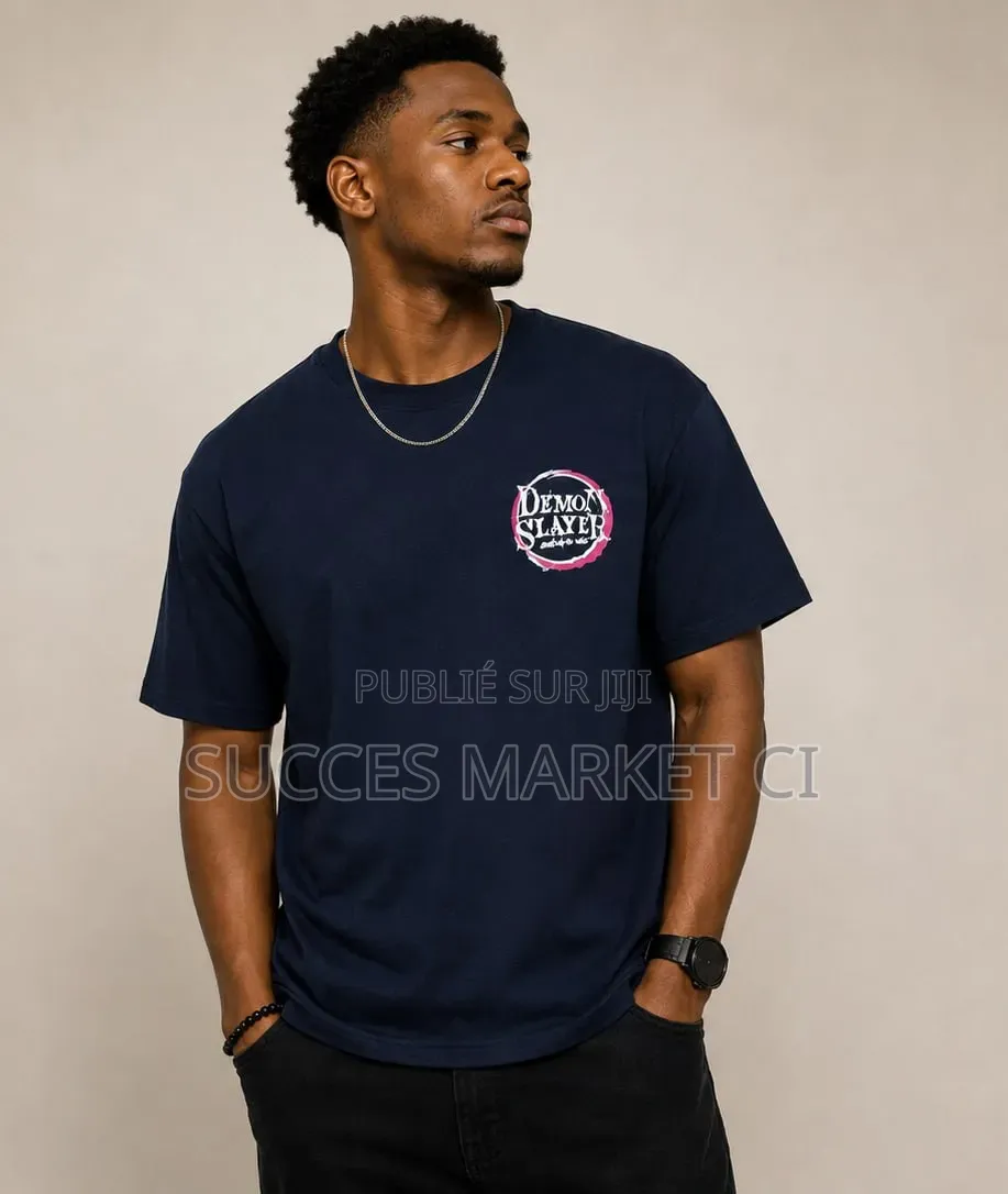 T-Shirt Oversize Bleu Marine – Graphisme Manga/Anime