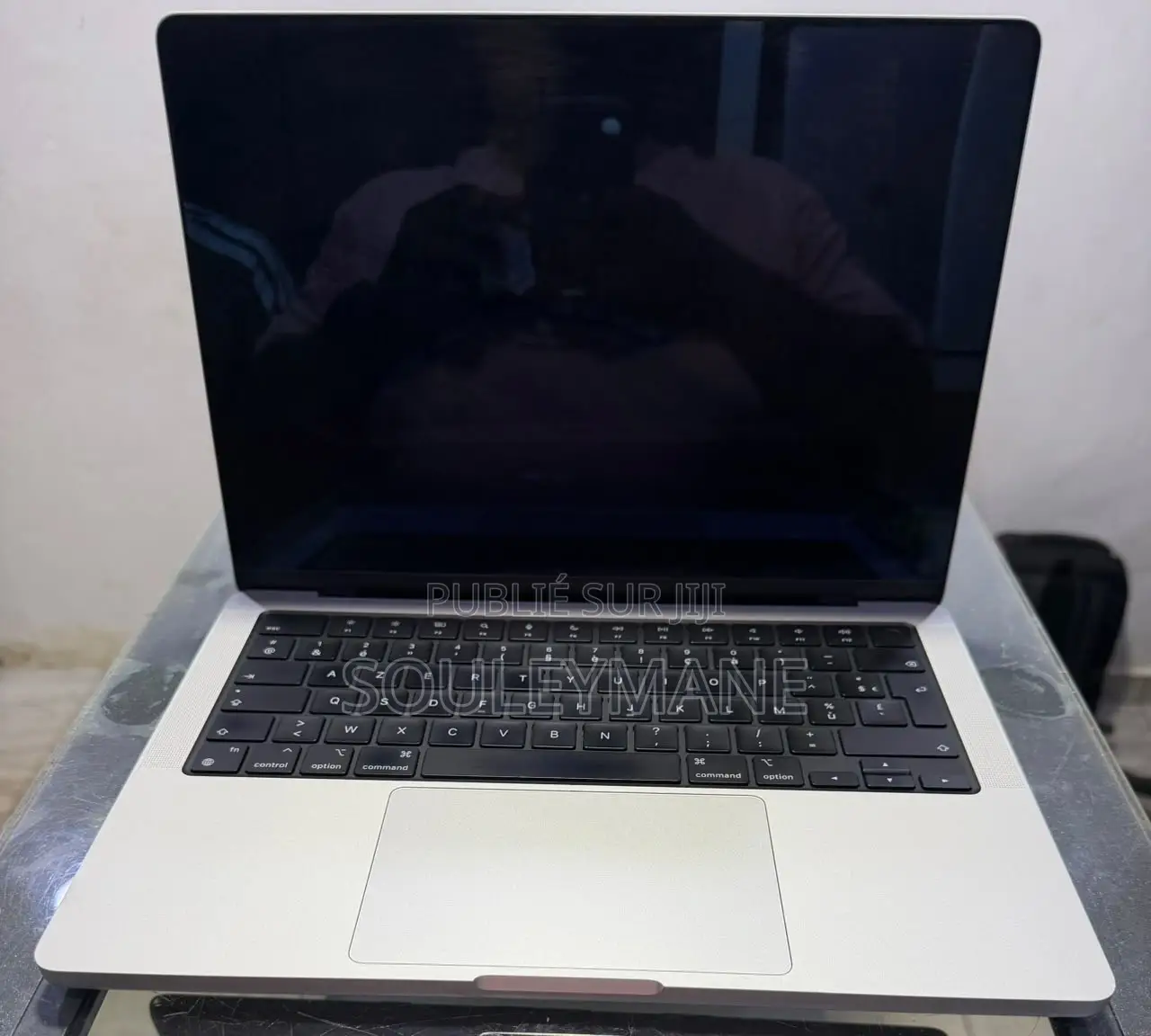 Apple MacBook Pro 2023 M3 16GB Apple M3 Pro SSD 512GB