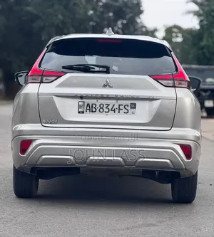 Mitsubishi Eclipse Cross 2022 Gris