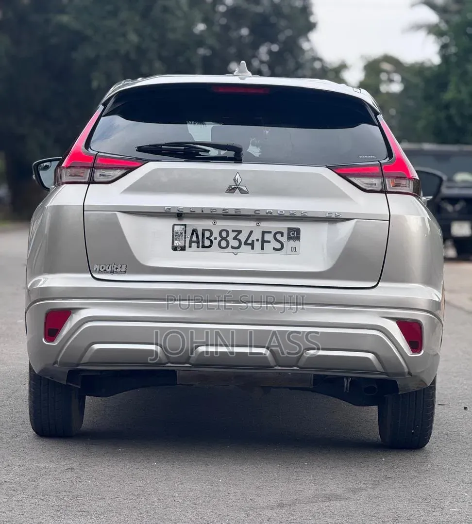 Mitsubishi Eclipse Cross 2022 Gris