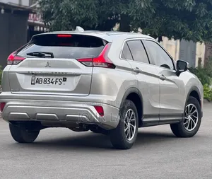 Mitsubishi Eclipse Cross 2022 Gris