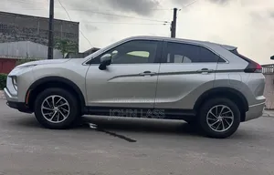 Mitsubishi Eclipse Cross 2022 Gris