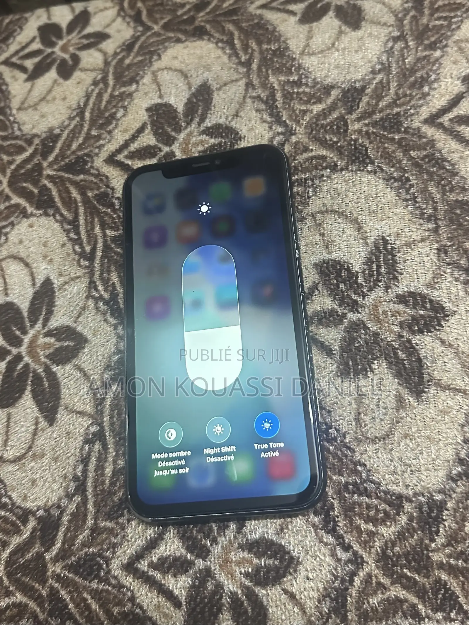 Apple iPhone 11 64 GB Noir