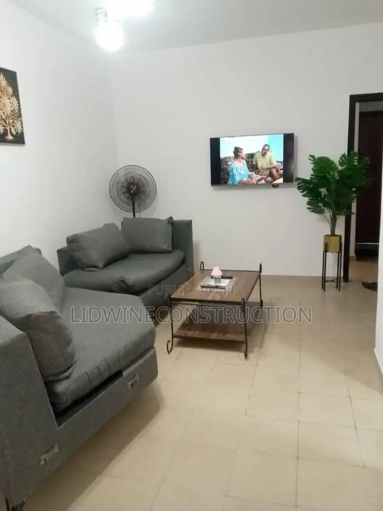Meublé 1chbre Appartement dans Ik Immobilier Cote, Koumassi à Louer