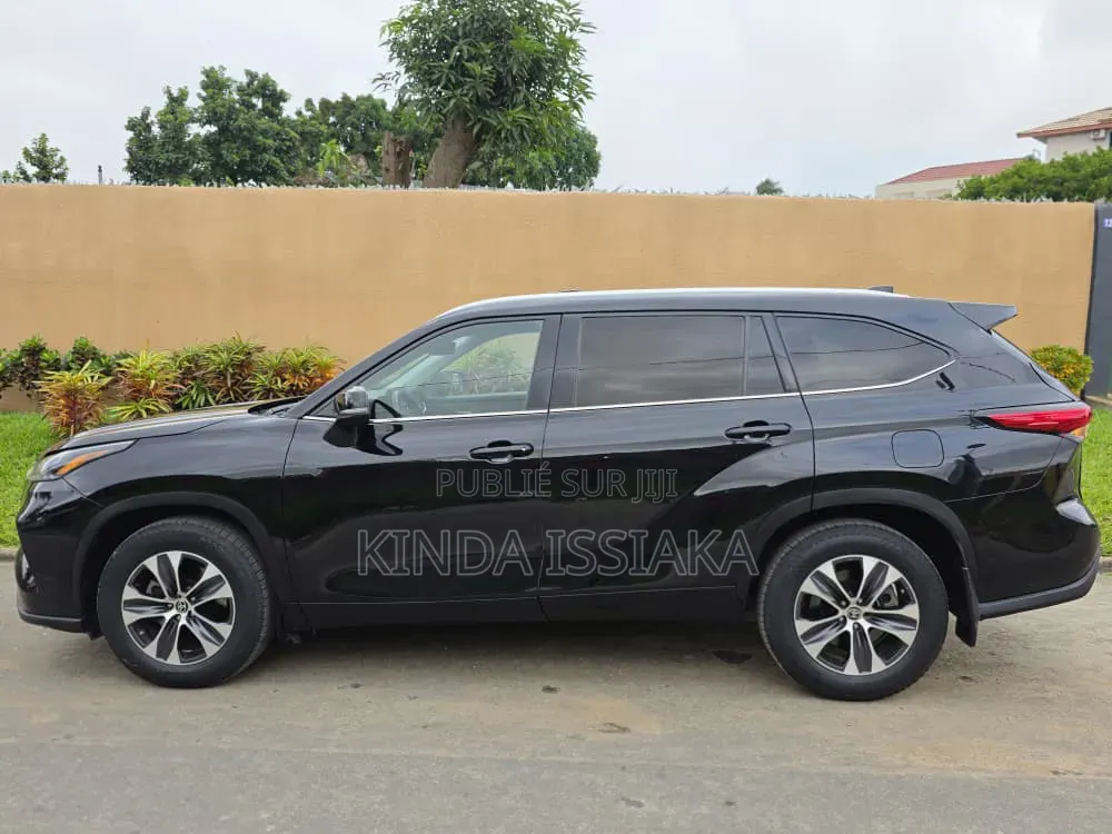 Toyota Highlander 2021 Gris