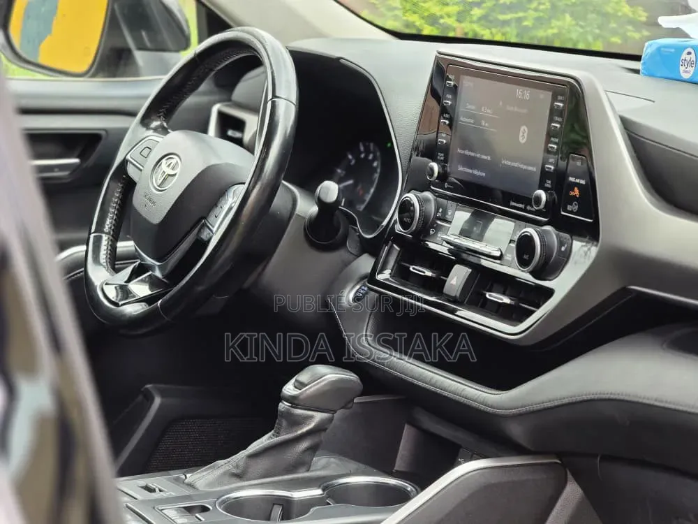 Toyota Highlander 2021 Gris
